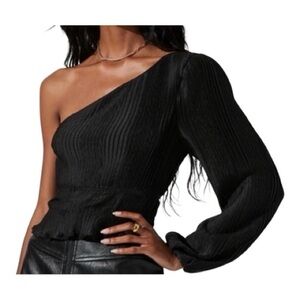 👚 EUC ASTR THE LABEL Black Zona One Shoulder Pleated Cinch Waist Blouse | Sz S